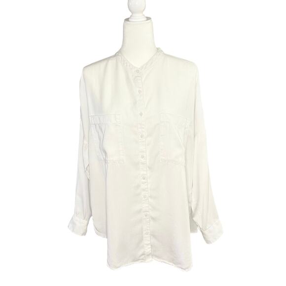 Lou Grey for LOFT Chambray Long Sleeve Button Up Shirt Women's M | White | EUC - Picture 1 of 12